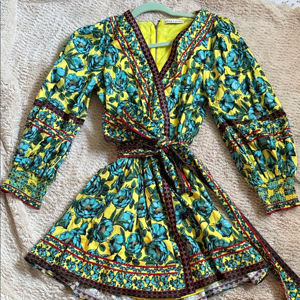 Alice + Olivia Yellow and Blue Floral Long Sleeve Dress